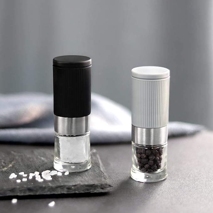 Mini Salt and Pepper Grinder Set, Small Tiny Adjustable Coarseness Ceramic Salt Grinder with Funnel and Bag Portable Handy Spice Pepper Mill Shaker For Outdoor Party Lunch Bag Kitchen