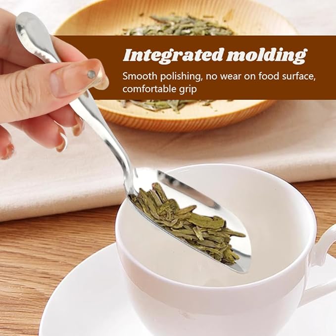 2pcs Powdered Sugar Shaker Duster Flour Dispenser Shaker with 18/8 Stainless Steel Spring-operated Handle Tea Strainer with 1 Scoop Teas Fine Mesh Tea Ball (COLOR:with 1 tea scoop)