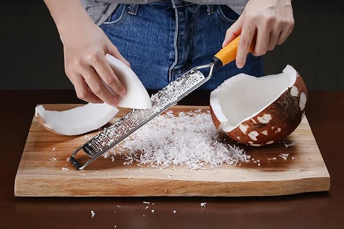 Deiss PRO Lemon Zester & Heavy Duty Cheese Grater & Vegetable Grater - Parmesan Cheese Lemon, Garlic, Nutmeg, Chocolate, Fruits, Vegetables, Ginger Grater - Cheese Shredder & Stainless Steel Grater - Image 9