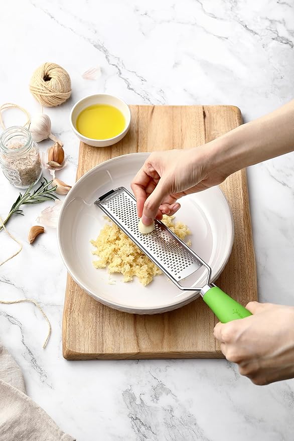 Spring Chef Stainless Steel Lemon Zester Grater with Handle - Garlic, Cheese, Parmesan, Nutmeg, Lime, Ginger Grater - Heavy Duty Kitchen Tool - Citrus Zester with Blade Cover - Fine Shred - Green