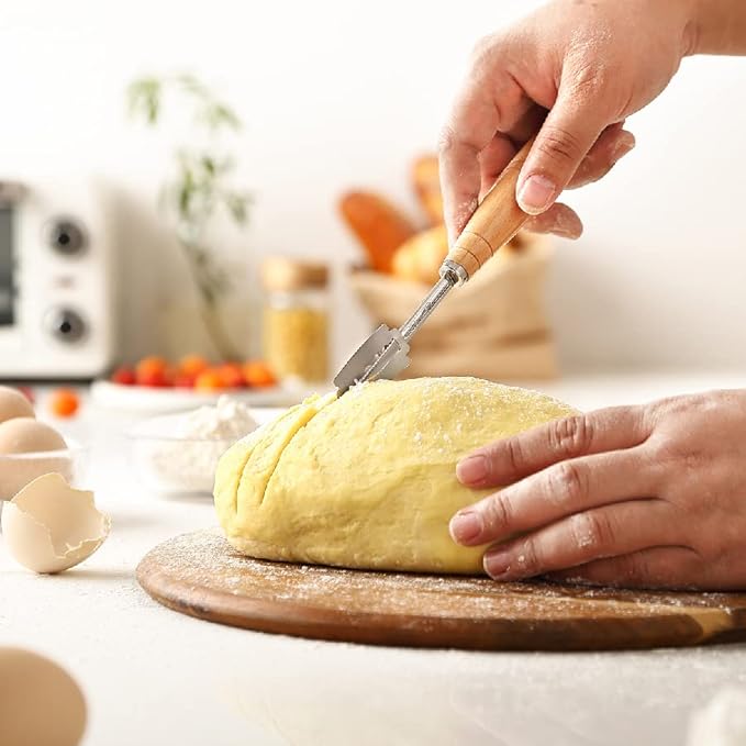 "SAINT GERMAIN Premium Hand Crafted Bread Lame for Dough Scoring Knife, Lame Bread Tool for Sourdough Bread Slashing with 10 Blades Included with Replacement with Authentic Leather Protector Cover" - Image 5