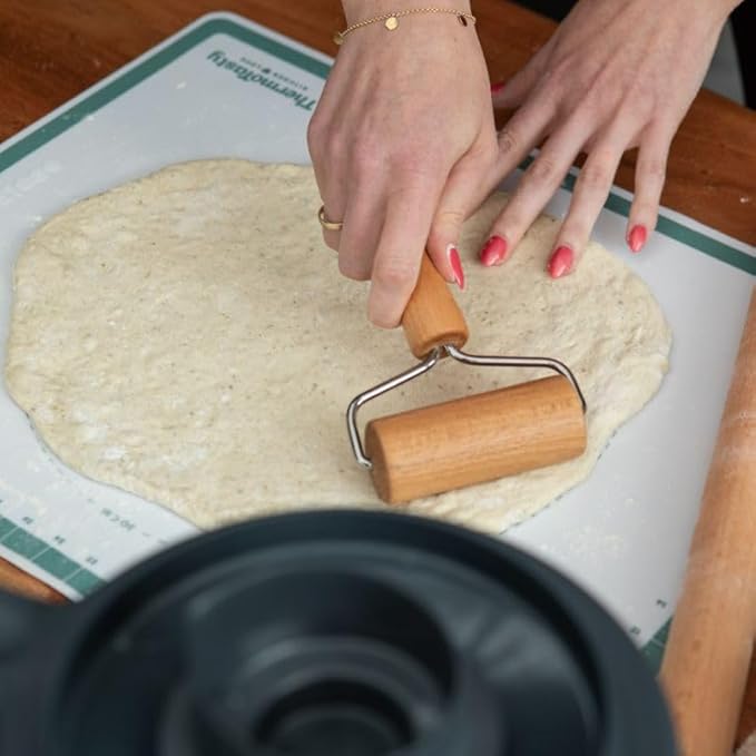 Watris Veiyi Small Rolling Pin, Wooden Dough Roller, Non-Stick Pizza Roller, Dough Baker Roller Set for Home Kitchen Baking Cooking(9.5cm/3.74in) - Image 5