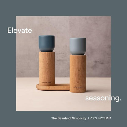 LARS NYSØM Wooden Salt and Pepper Grinder Set Manual with Tray - Salt and Pepper Mills with Adjustable Ceramic Grinder - Elegant Beechwood Pepper and Salt Mill Set for Dining Table (Brick Red)
