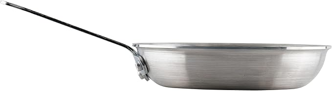 Winco Commercial-Grade Aluminium Fry Pan/Skillet, Satin Finish, 8"