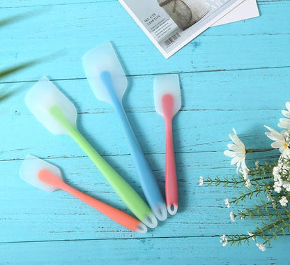 HiramWare Silicone Spatula Set of 4 - Heat Resistant Flexible Spatula 450F with Stainless Steel Core - Food Grade Premium Good Grip Kitchen Utensils - Seamless, Heavy Duty, BPA Free, Dishwasher Safe - Image 5