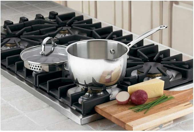 Cuisinart 719-18P Chef's Classic Stainless 2-Quart Saucepan with Cover,Silver - Image 2
