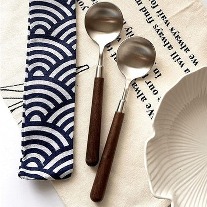Stainless Steel Soup Ladle with Wooden Handle,Kitchen Serving Spoon。