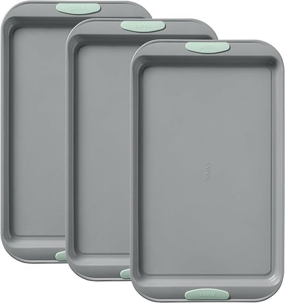 Pyrex 3-Piece Metal Cookie Sheet Bakeware Set, Lightweight Stainless Steel Baking Trays with Heatsafe Silicone Handles, Cookie Sheet Baking Pan, Sage