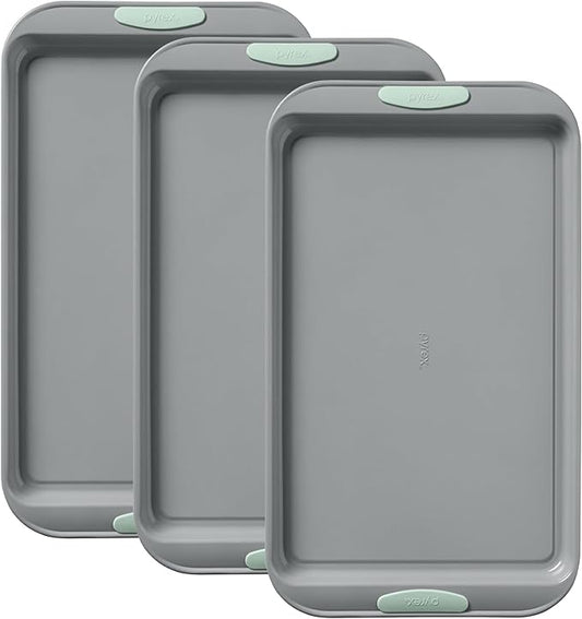 Pyrex 3-Piece Metal Cookie Sheet Bakeware Set, Lightweight Stainless Steel Baking Trays with Heatsafe Silicone Handles, Cookie Sheet Baking Pan, Sage