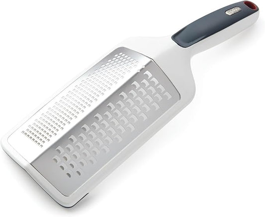 Zyliss SmoothGlide Dual Grater – Handheld with Stainless Steel Blades & Ergonomic Handle – Dual-Sided Medium & Coarse Grater for Cheese, Vegetables, Chocolate & More with Protective Cover