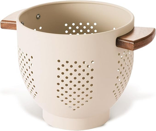 BeFare Metal Colander with Wood Handle and Stable Base, Powder Coated Steel Kitchen Strainer Basket for Draining Pasta, Vegetable and fruit (3quart,Sandyellow)