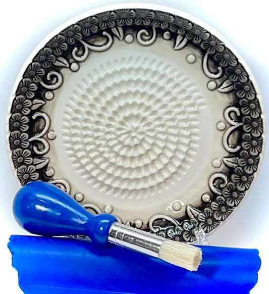 BonCera, All-in-one Premium Ceramic Garlic Grater Plate 4-Piece Set - Black Embossed Design and Style - For Garlic, Ginger, Chocolate, and more! - Comes with 5.25" Plate, Peeler, Brush, and Stand