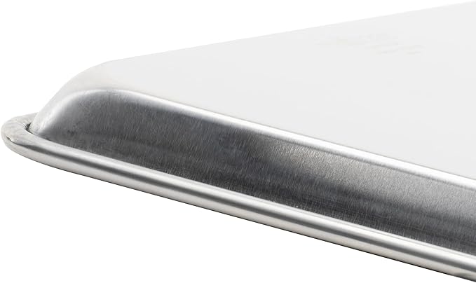 Winco Commercial-Grade Aluminum Sheet Pan, 18 Gauge, 1/2 Size