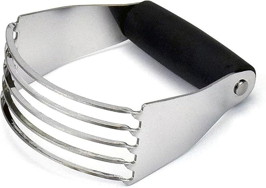 Dough Blender, Top Professional Pastry Cutter with Heavy Duty Stainless Steel Blades, Medium Size（Black ）