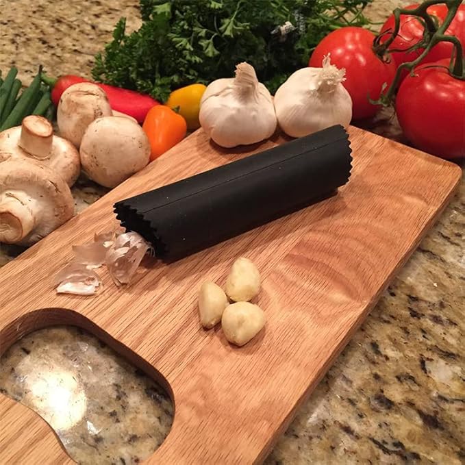 2 Set Peeler Silicone Easy Roll Tube Useful Garlic Odorfree Kitchen Tool (Red,Black) - Image 6