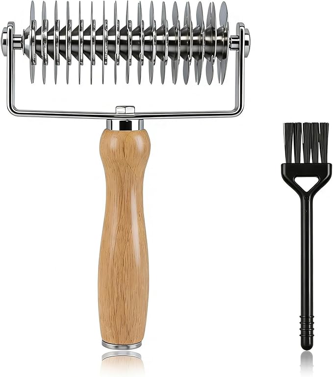 Pastry Lattice Roller Cutter with 1 Small Brush, Stainless Steel Lattice Pastry Cutter with Wooden Handle for Beef Wellington Pie Bread Cookie Pizza(COLOR:Silver)