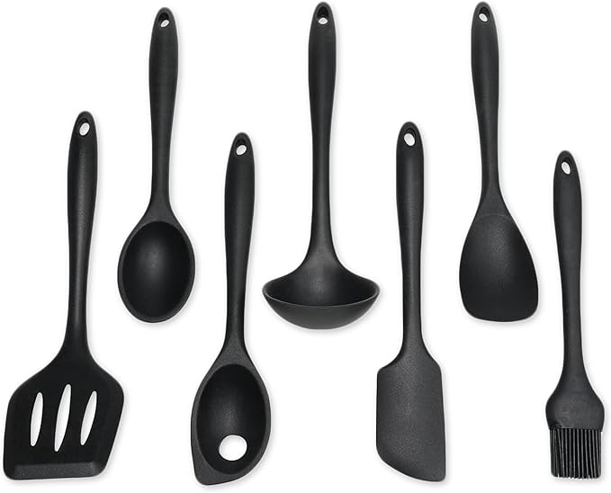 Chef Craft - Premium Silicone Kitchen Tools and Utensils Set, Non-Scratch, Withstands Temperatures up to 450°F, BPA-Free, 7 Piece Cooking Utensils Set, Black by ChefCraft