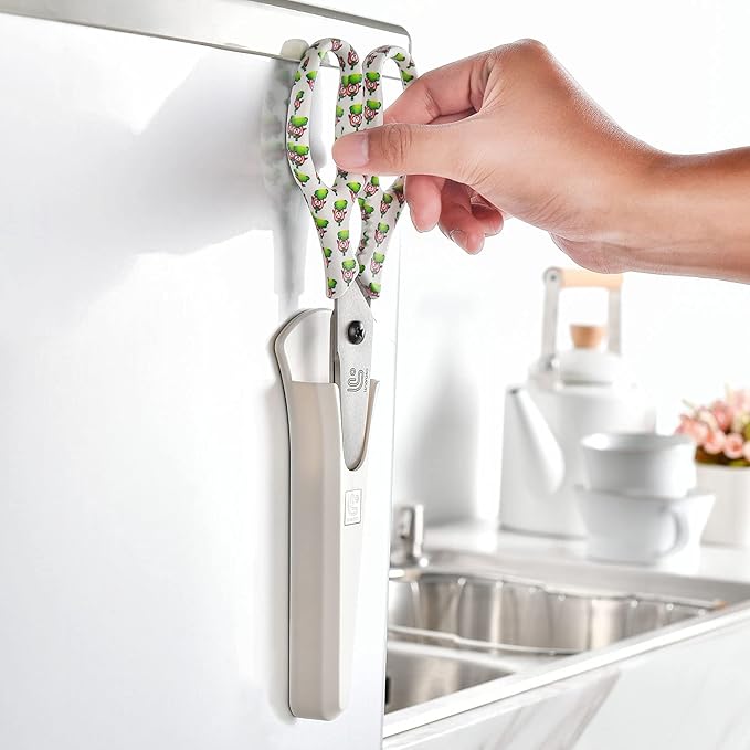 Linoroso Kitchen Scissors Heavy Duty Kitchen Shears with Magnetic Holder Made with Japanese Steel 4034, Multipurpose Ultra Sharp Cooking Scissors for Meat/Vegetables/BBQ/Herbs/Pizza (Graphic,Chili) - Image 6
