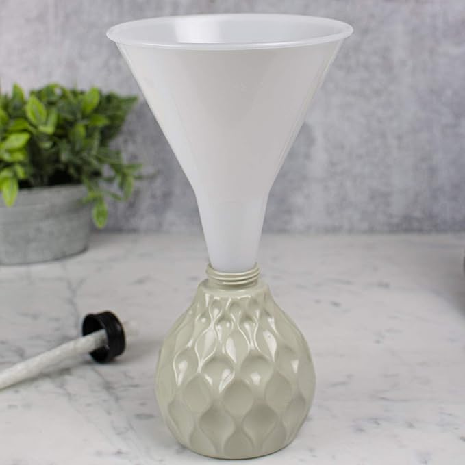 Hutzler Plastic Funnel, 32-Ounce Wide, Natural - Image 3