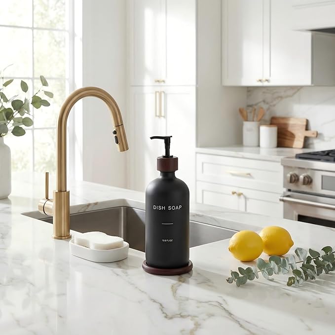 Dish Soap Dispenser, Refillable Soap Dispenser Kitchen with Tray, Glass Soap Dispenser with Pump, Suitable for Soap Dispenser for Kitchen Sink, Modern Home Decor. (Black)