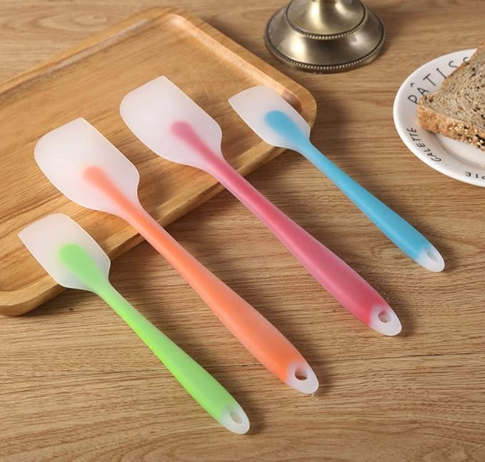 HiramWare Silicone Spatula Set of 4 - Heat Resistant Flexible Spatula 450F with Stainless Steel Core - Food Grade Premium Good Grip Kitchen Utensils - Seamless, Heavy Duty, BPA Free, Dishwasher Safe - Image 5