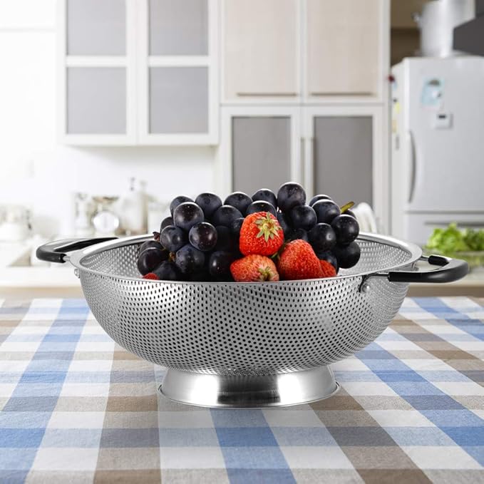 Tiawudi 18/8 Stainless Steel Colander, Easy Grip Micro-Perforated 5-Quart Colander, Strainer with Riveted and Heat Resistant Handles, BPA Free. Great for Pasta, Noodles, Vegetables and Fruits - Image 7