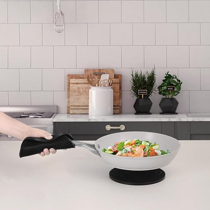 8PCS Oven Mitts and Pot Holders Sets - 480°F Heat Resistant Pot Holders and Oven Mitts, 14.5" Extra Long Silicone Oven Mitts for Cooking, Non-Slip Oven Mitt with Soft Cotton Lining, Black - Image 7