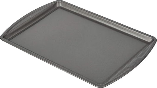 GoodCook Everyday Baking Sheet with Carbon Steel Construction & Scratch-Resistant Metal-Utensil Safe Nonstick , 9 x 13-Inch by GoodCook