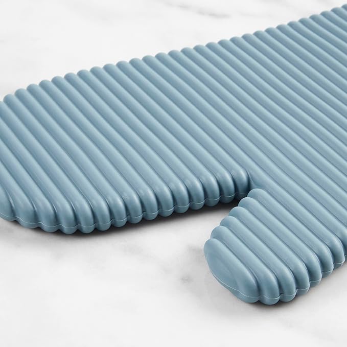 KITCHENAID Ribbed Soft Silicone Oven Mitt 2-Pack Set, 7.5"x13", Fog Blue - Image 4