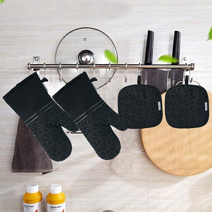 4Pcs Oven Mitts and Pot Holders Set, 572F Heat Resistant Oven Glove, Soft Cotton Lining with Non-Slip Surface for Kitchen Baking BBQ (Black) - Image 5