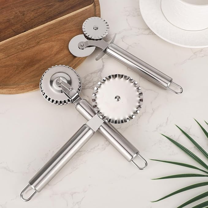 3pcs Pastry Wheel Cutter Set, Stainless Steel Ravioli Pizza Cutter Wheel & Fluted Pasta Crimper with Ergonomic Handle for Dough Pie Kitchen Tools Accessories Supplies (Silver)