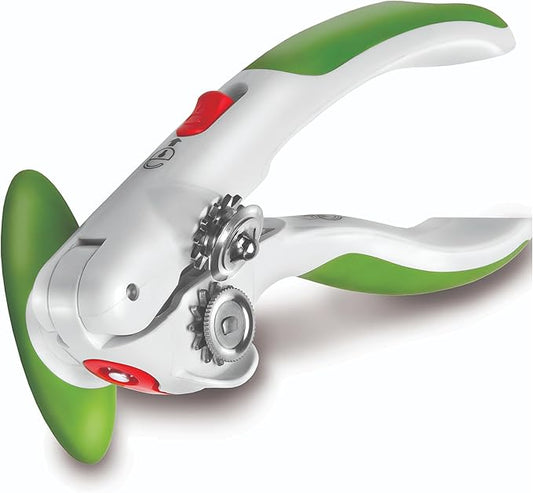 Zyliss Lock N' Lift Manual Can Opener with Lid Lifter Magnet - Heavy-Duty & Handheld Can Opener - Kitchen Gadget for Can Opener Safety - Manual Can Opener for Smooth Edge - Green by Zyliss