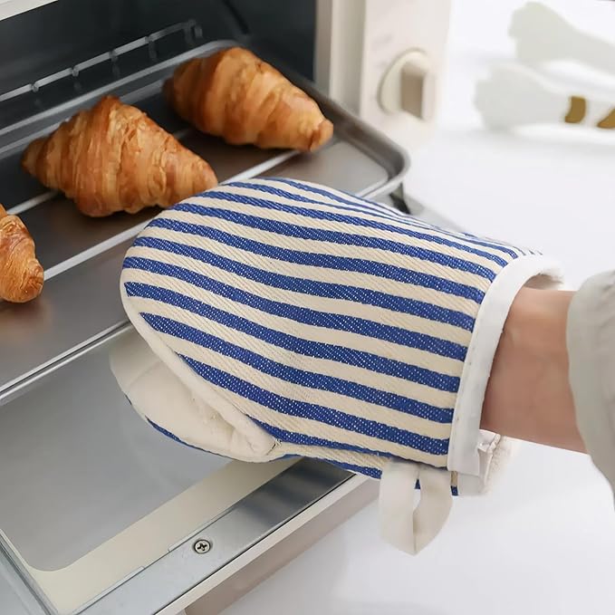 1 Pair Mini Oven Mitts,High Heat Resistant Oven Gloves,Kitchen Short Oven Mit with Hanging Loop for BBQ, Baking, Cooking and Grilling, (Blue) - Image 2