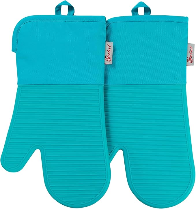 YUTAT Silicone Oven Mitts,High Heat Resistant Up to 500 Degrees,Waterproof Cooking Gloves with Soft Polyester Filling,Kitchen Potholder Set - Perfect for BBQ, Baking and Cooking,Green,2 Pcs Set by YUTAT