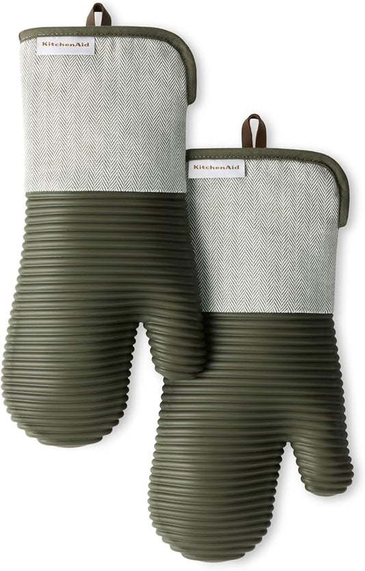 KITCHENAID® Evergreen Design Series Herringbone Ribbed Soft Silicone Oven Mitts 2-Pack Set, Heat Resistant up to 500°F, Flexible & Waterproof, Deep Forest Green, 7"x14" by KitchenAid