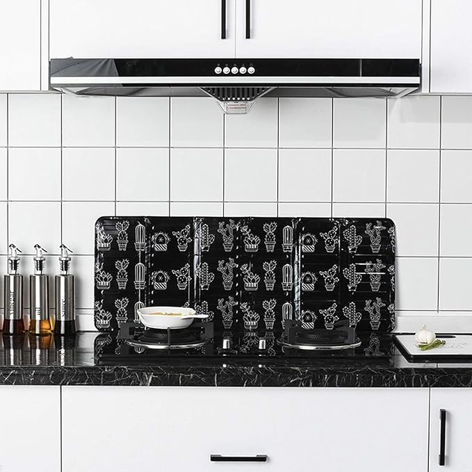 3 Sided Splatter Guard, Aluminum Grease Splatter Screen for Stove Top Foldable Oil Barrier Proof Splash for Kitchen Restaurant Use (Black)