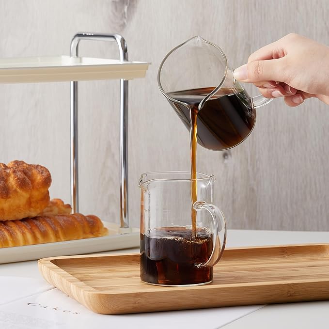 Leinuosen 2 Pcs Glass Pitcher Elegant Shaped Glass Tea Pitcher Coffee Milk Creamer Pitchers Creative Milk Frothing Pitchers Frother Cup Creamer Jug (250 ml,Simple Style)