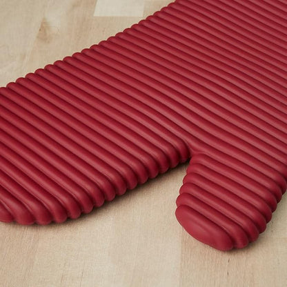 KITCHENAID Ribbed Soft Silicone Oven Mitt 2-Pack Set, 7.5"x13", Passion Red - Image 3