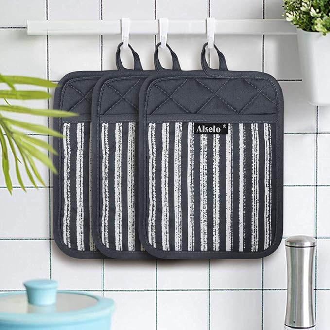 Alselo Silicone Pot Holders Set of 3 Heat Resistant & Non Slip Potholders, Professional Oven Hot Pads with Pockets Mitts for Kitchen Cooking Baking Barbecue - Image 7
