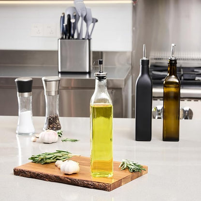 Restaurantware RW Base 16.9 Ounce Olive Oil Dispenser 1 Kitchen Oil Dispenser Bottle - With Stopper Spout Non-Leaking Clear Glass Olive Oil Pourer For Cooking Or Salad Dressings