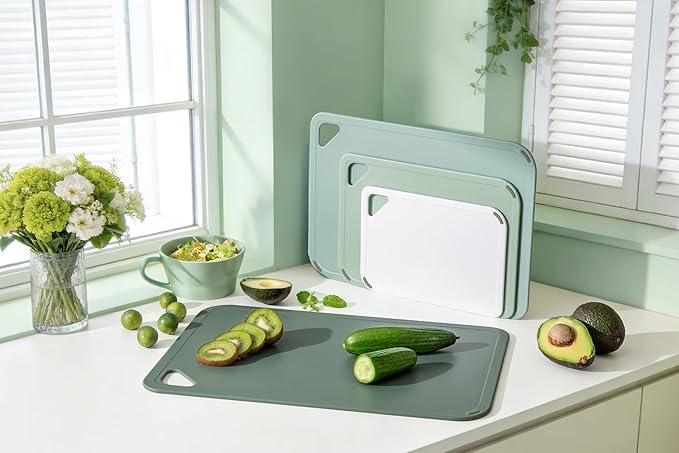 THETCHRY Plastic Cutting Board Set of 4, Extra Large Cutting Board for Kitchen with Non-Slip, Large -Small Chopping Board for Cooking, Bpa Free, with Grip Handle,Green - Image 4