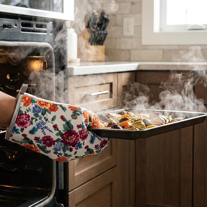Floral Oven Mitts and Pot Holders Sets 2 Pcs, Canvas Heat Resistant Kitchen Mittens with Hot Pads, Vintage Farmhouse Country Decor, Non-Slip Cooking Baking Grilling Gifts for Women Mom (Flower4)