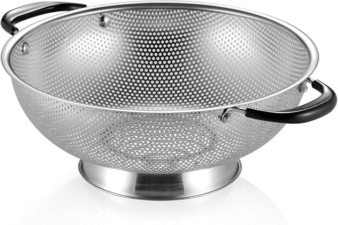 Tiawudi 18/8 Stainless Steel Colander, Easy Grip Micro-Perforated 5-Quart Colander, Strainer with Riveted and Heat Resistant Handles, BPA Free. Great for Pasta, Noodles, Vegetables and Fruits by Tiawudi
