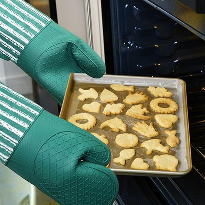 Alselo Silicone Oven Mitts Heat Resistant 932℉ with Waterproof & Non-Slip Kitchen Mittens, Set of 2 Extra Long Oven Gloves with Soft Cotton Terry Lining for Baking Cooking Barbecue (Emerald Green, 2) - Image 5