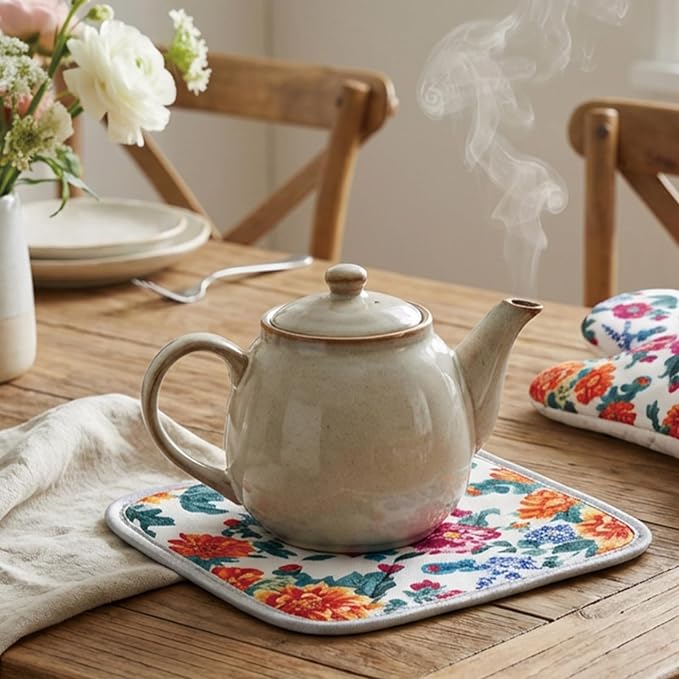Floral Oven Mitts and Pot Holders Sets 2 Pcs, Canvas Heat Resistant Kitchen Mittens with Hot Pads, Vintage Farmhouse Country Decor, Non-Slip Cooking Baking Grilling Gifts for Women Mom (Flower4)