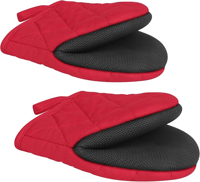 1 Pair Short Oven Mitts - Silicone Kitchen Oven Gloves High Heat Resistant 500℉, Mini Oven Mits with Non-Slip Grip Surfaces and Hanging Loop for BBQ, Baking, Cooking and Grilling (Red) by Qulable