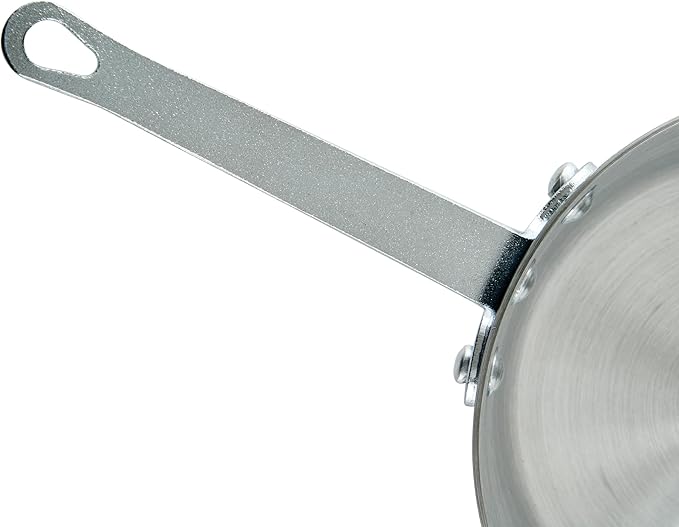 Winco Heavy-Duty Aluminum Tapered Sauce Pan, 3mm, 2.5 Quart - Image 6