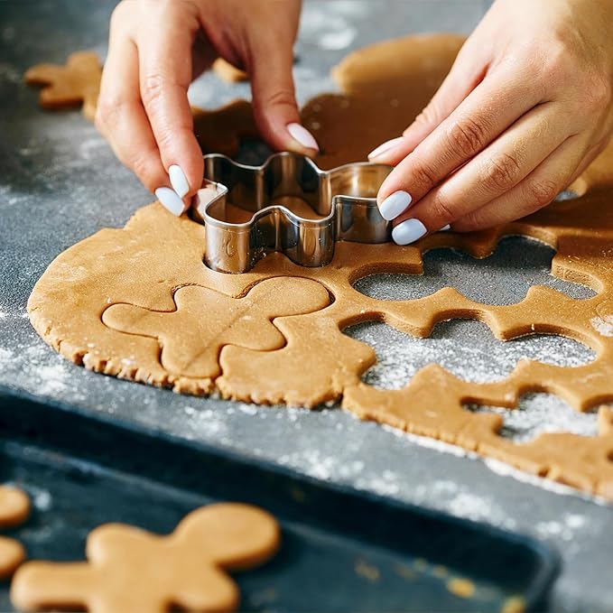 ALLTOP Christmas Cookie Cutter Set - 5 Biscuit Shapes for Creative Baking Delights - Image 5