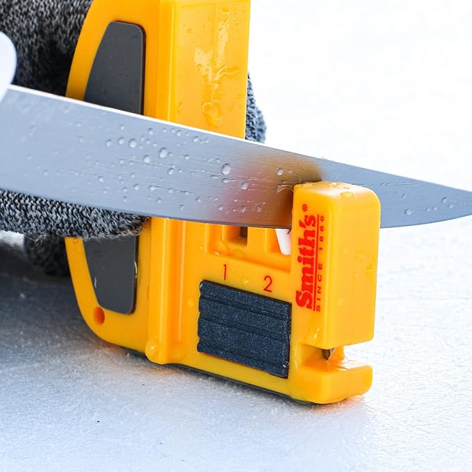 Smith's 50729 Deluxe Fillet Knife & Hook Sharpener - Portable Outdoor Tool - Multiple Sharpening Grooves - Line Cutter - Pocket Knives & Straight Blades - Lightweight & Durable - Fishing Hook