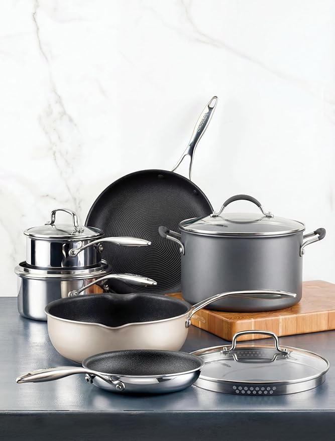 Circulon C1 Series Clad Stainless Steel with ScratchDefense Technology Cookware Nonstick Induction Saucepan with Lid, Metal Utensil Safe, 3 Quart - Polished Stainless Steel